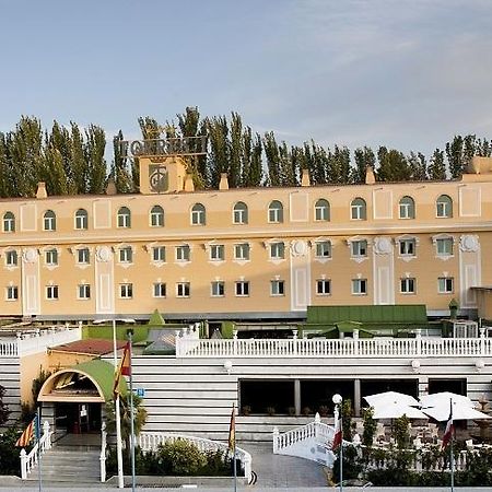 Hotel Torres I Villanueva Del Arzobispo Eksteriør billede