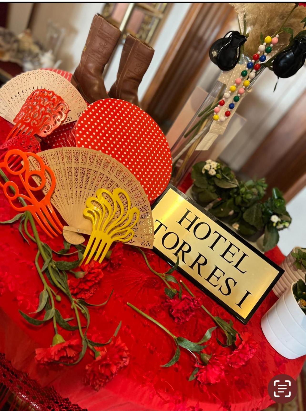 Hotel Torres I Villanueva Del Arzobispo Eksteriør billede